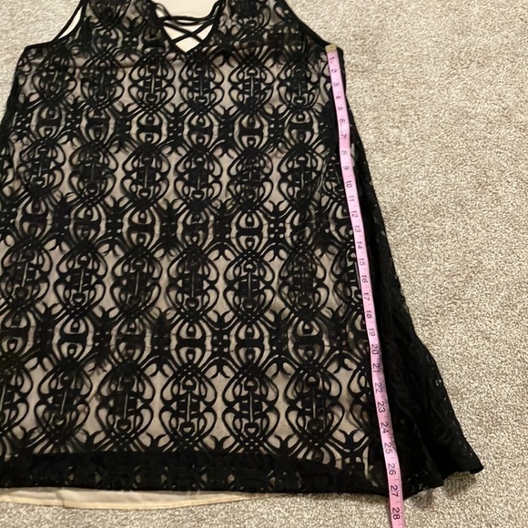 Paper Plane 2X Lacey Sleeveless Tunic Dress With Criss Cross Neckline - Picture 6 of 7